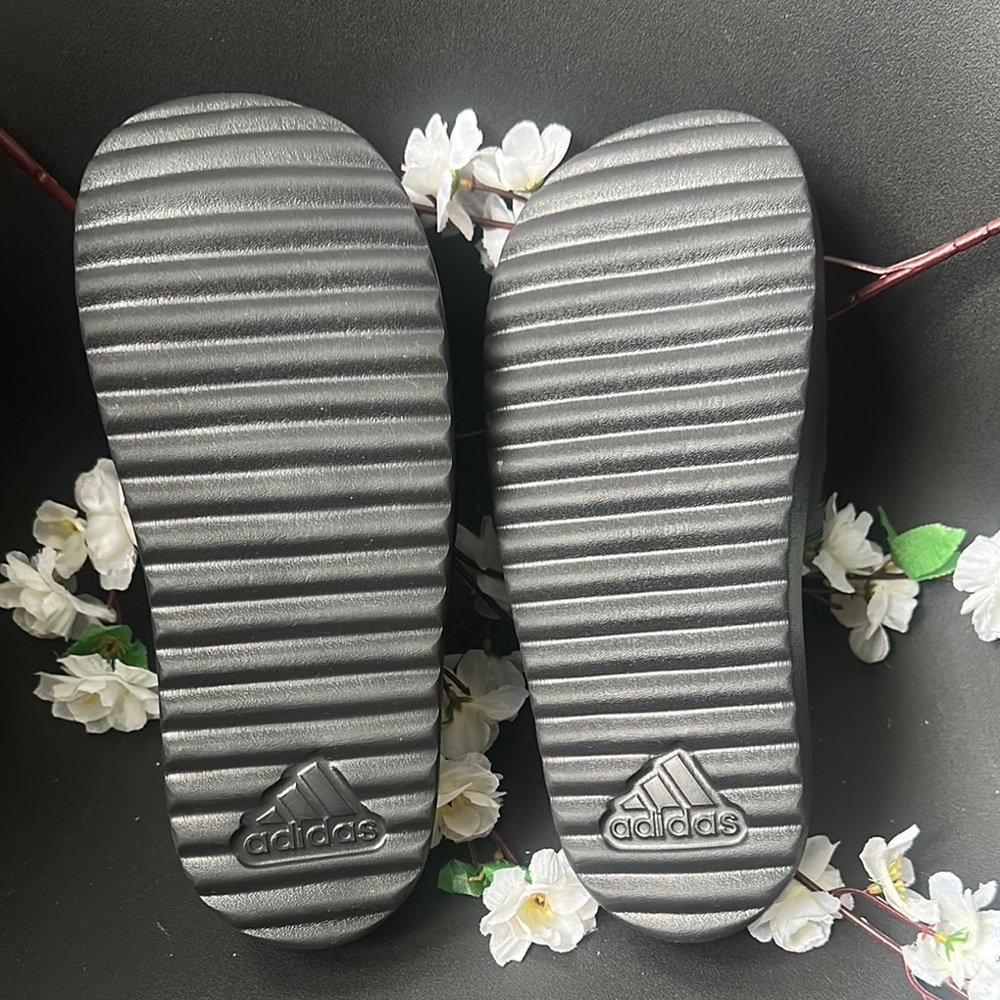 Adidas Platform Black Slide Sandals Modern Minimalist Design, So comfy - Picture 4 of 5